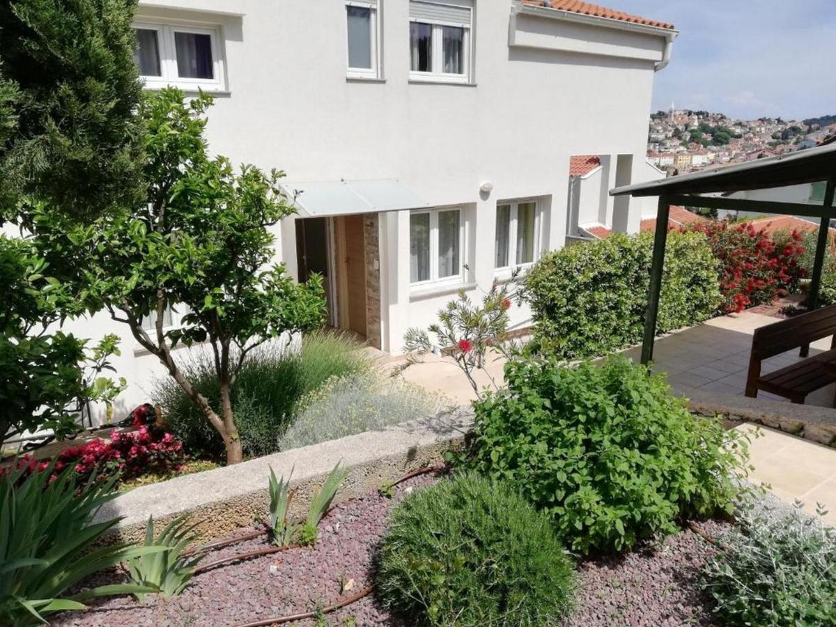 Apartments Joni Cikat Mali Lošinj Eksteriør billede