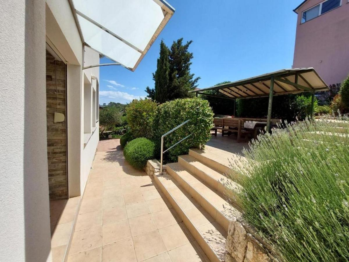 Apartments Joni Cikat Mali Lošinj Værelse billede