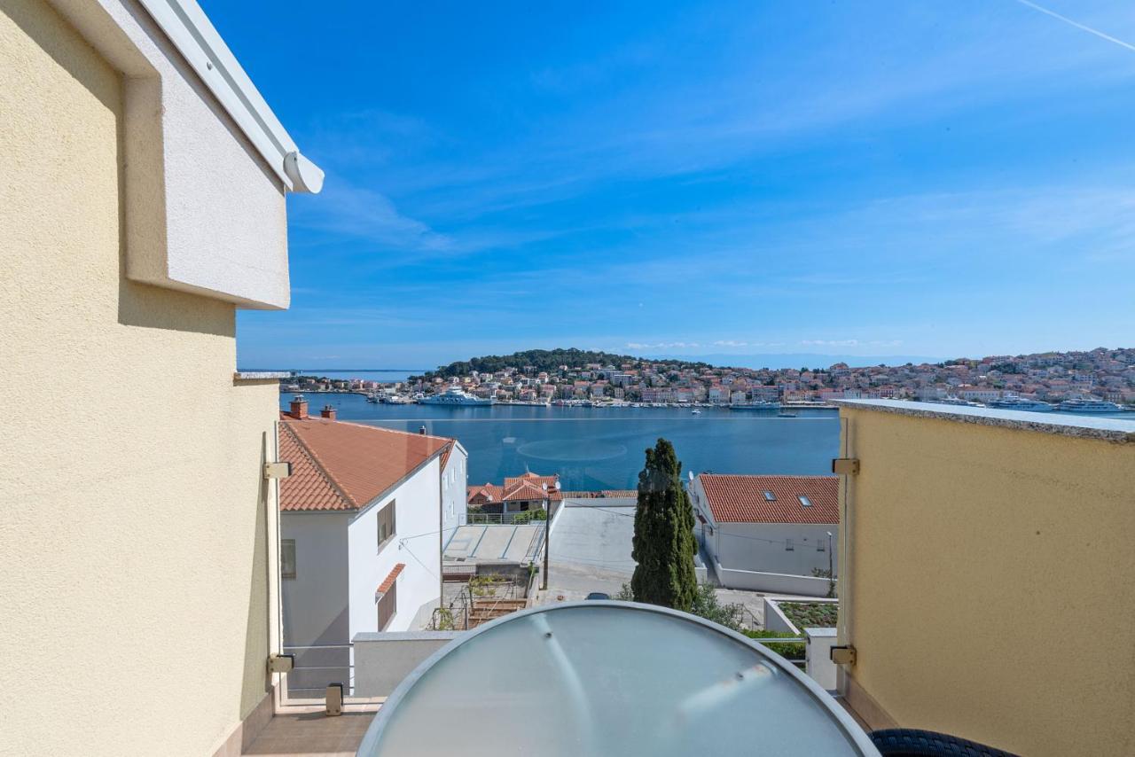 Apartments Joni Cikat Mali Lošinj Eksteriør billede