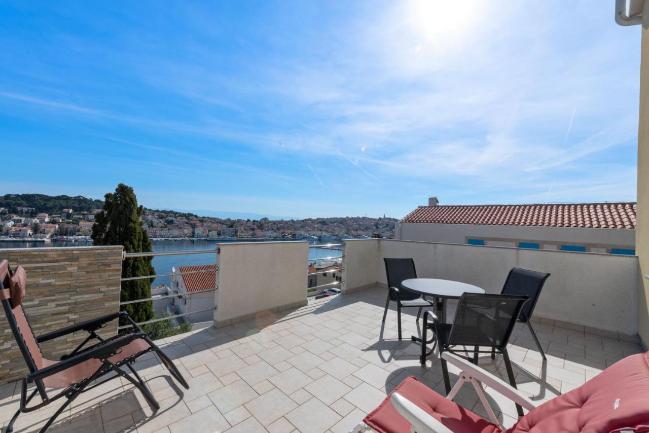 Apartments Joni Cikat Mali Lošinj Eksteriør billede