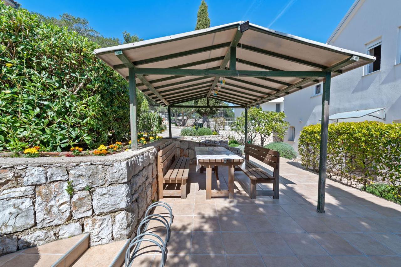 Apartments Joni Cikat Mali Lošinj Eksteriør billede
