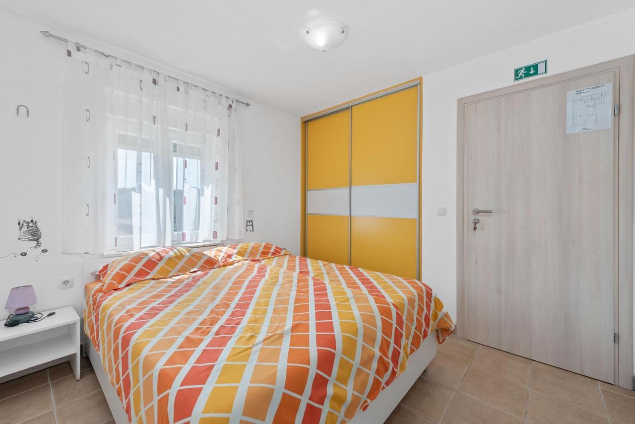 Apartments Joni Cikat Mali Lošinj Eksteriør billede
