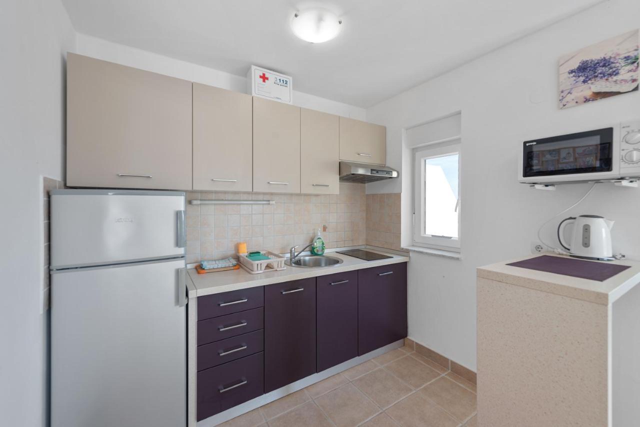 Apartments Joni Cikat Mali Lošinj Eksteriør billede