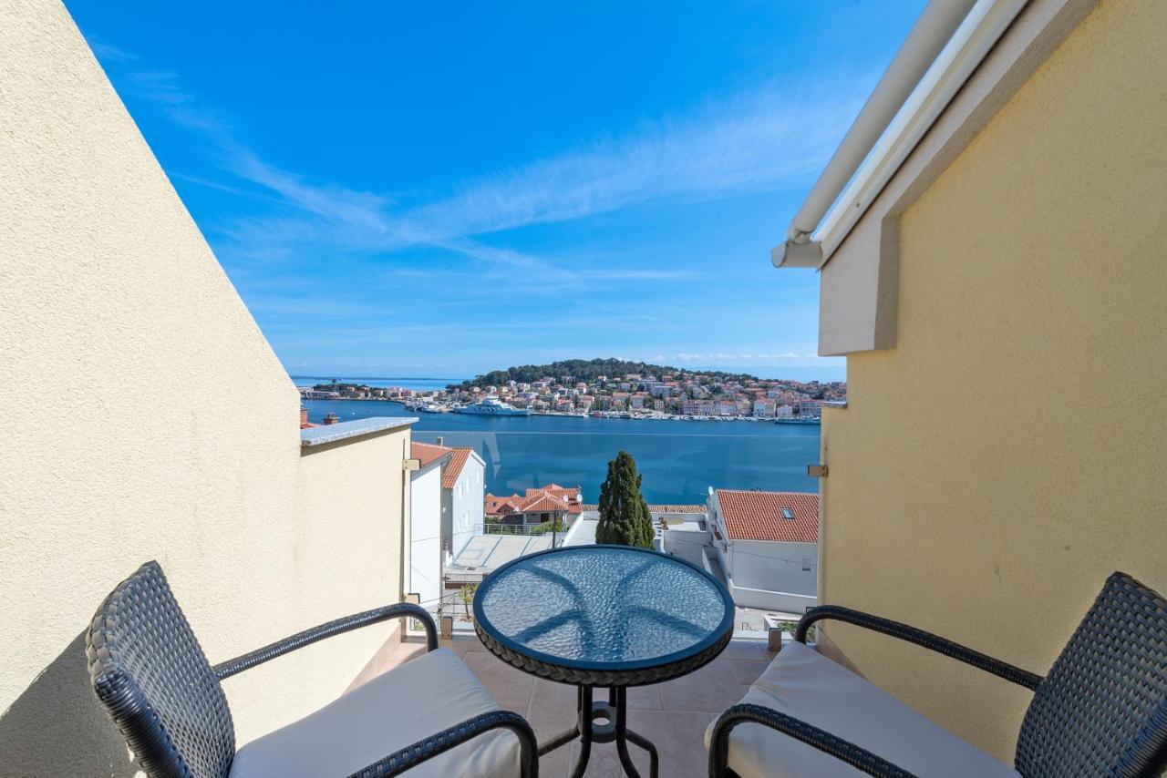 Apartments Joni Cikat Mali Lošinj Eksteriør billede